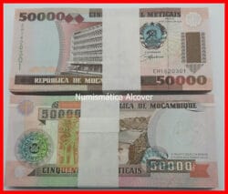 BUNDLE 100 Pcs MOZAMBIQUE 50000 Meticais 1993 Pick 138  SC / UNC